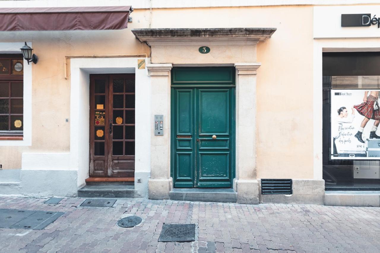 Calme Cocon Troglodyte Au Coeur De La Ville Apartment Nîmes Exterior foto